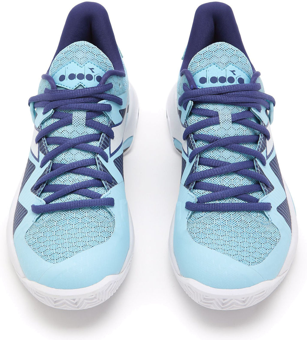 Кроссовки женские