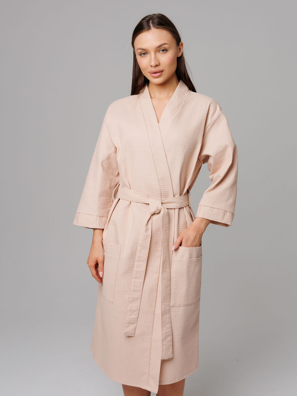 Женский укороченный вафельный халат с планкой бежевый В-11 (31)