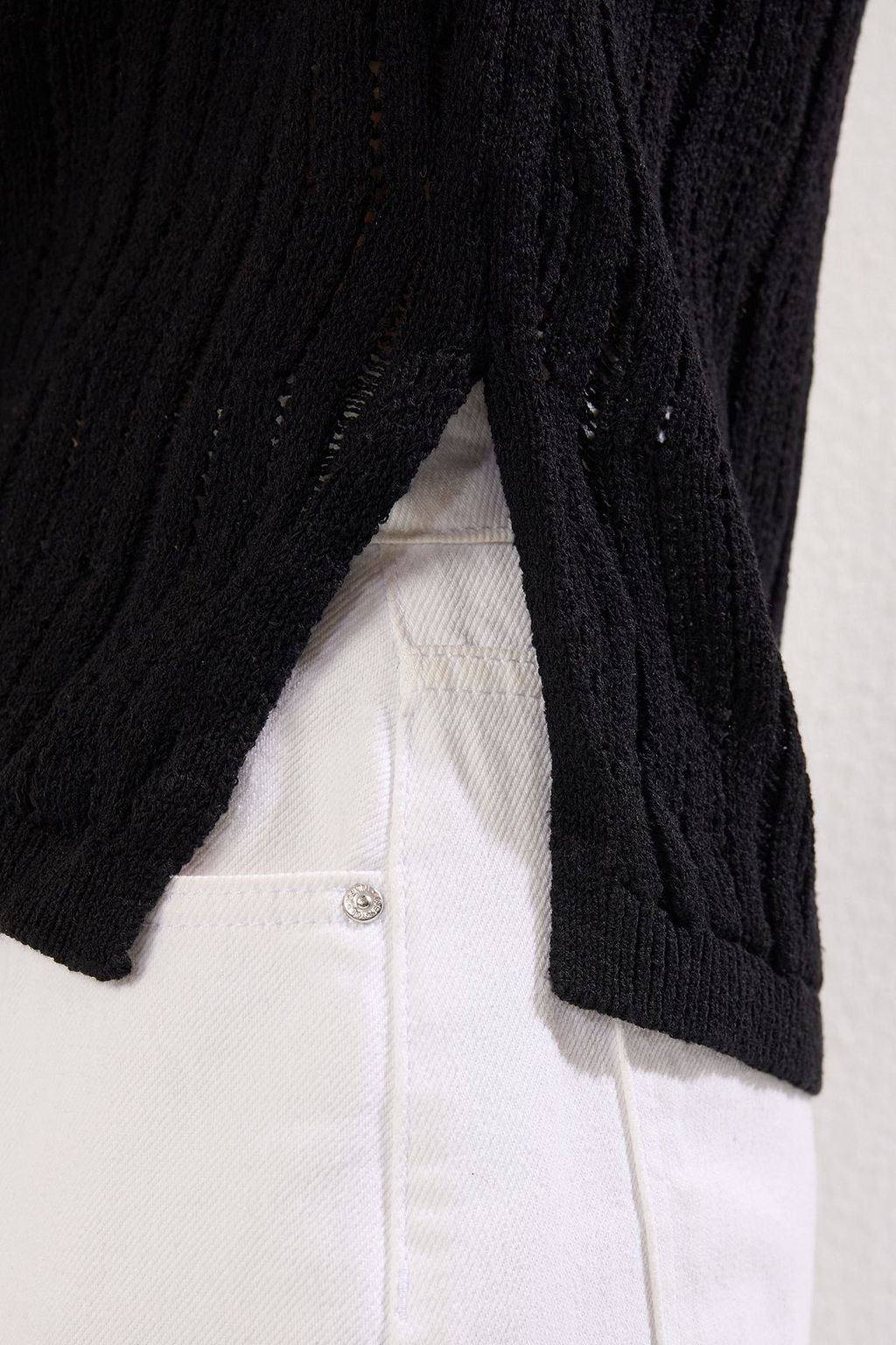 Siyah Bisiklet Yaka Ajurlu Kazak TWOSS25KZ00004 - Trendyolmilla фото 3