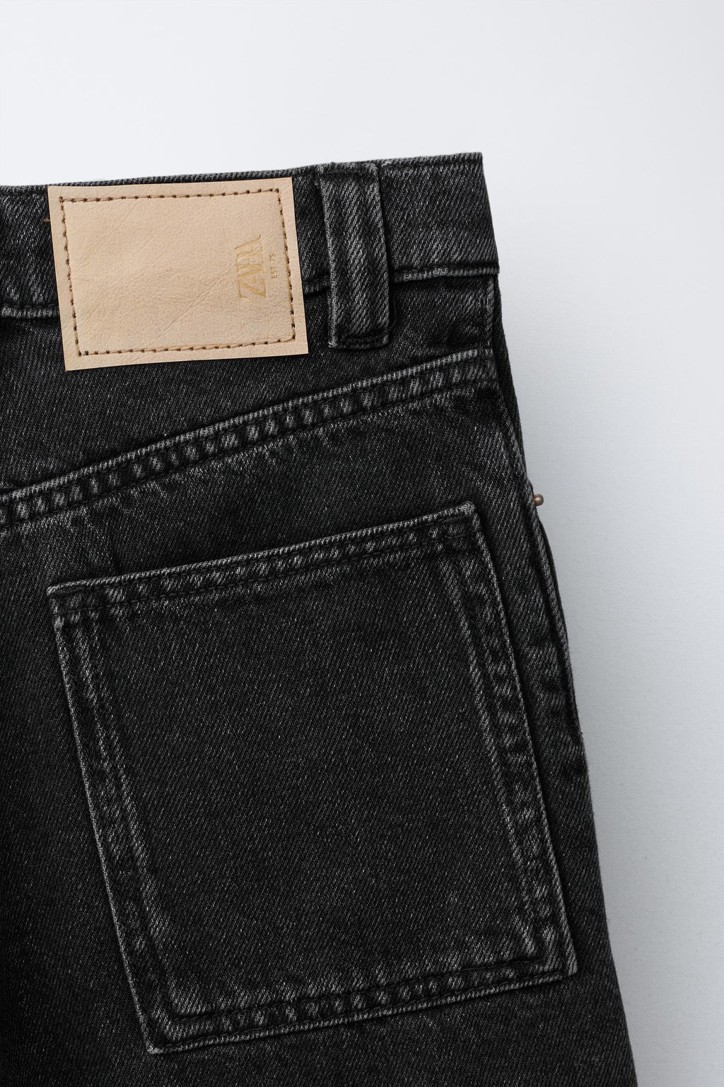 BERMUDA DENIM RELAXED BAGGY / Negro - Zara фото 4