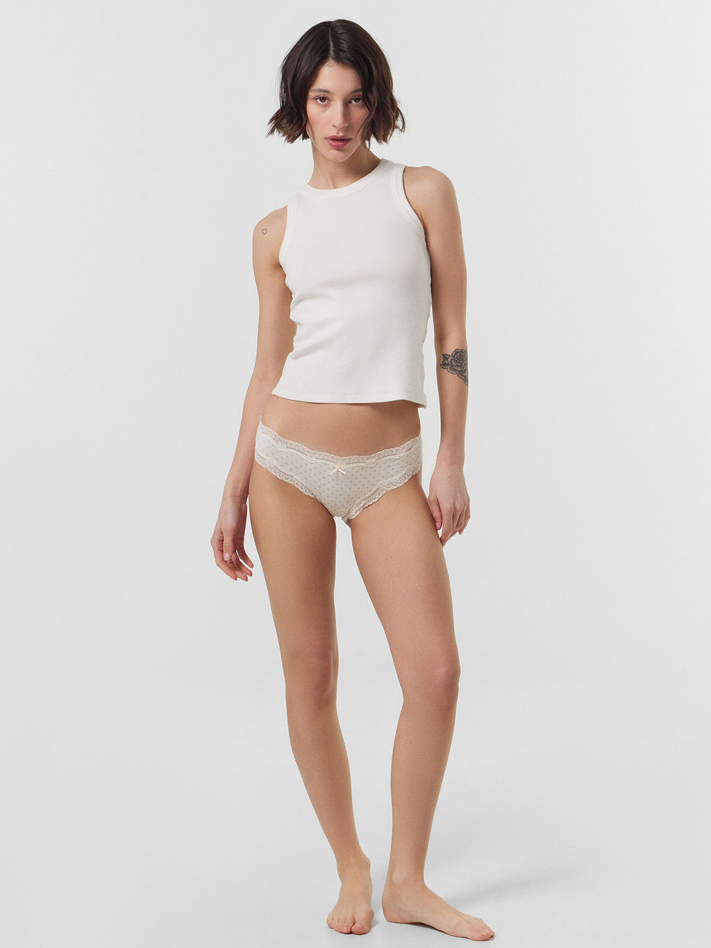 Цена за 2 штуки! ТРУСЫ ЖЕНСКИЕ абстрактный рисунок на молочном 412743 - Mark formelle фото 3