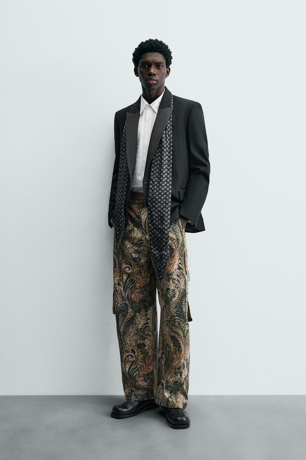 LIMITED EDITION PAISLEY BARREL FIT CARGO TROUSERS - Zara фото 10
