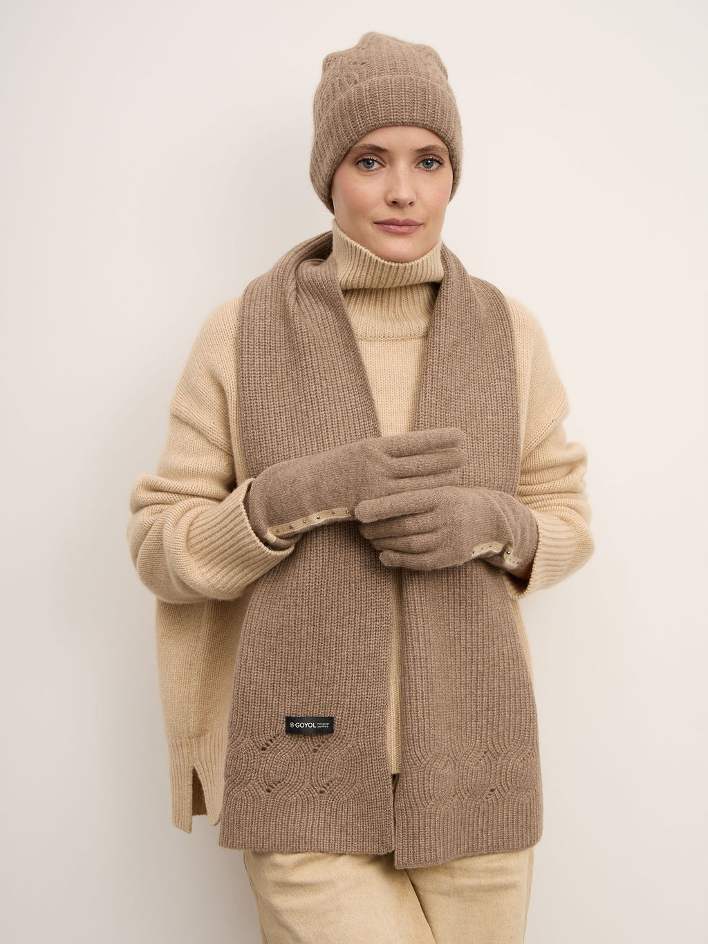 Шарф из кашемира 03135 капучино