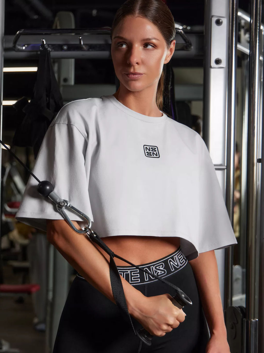 Футболка оверсайз укороченная серая