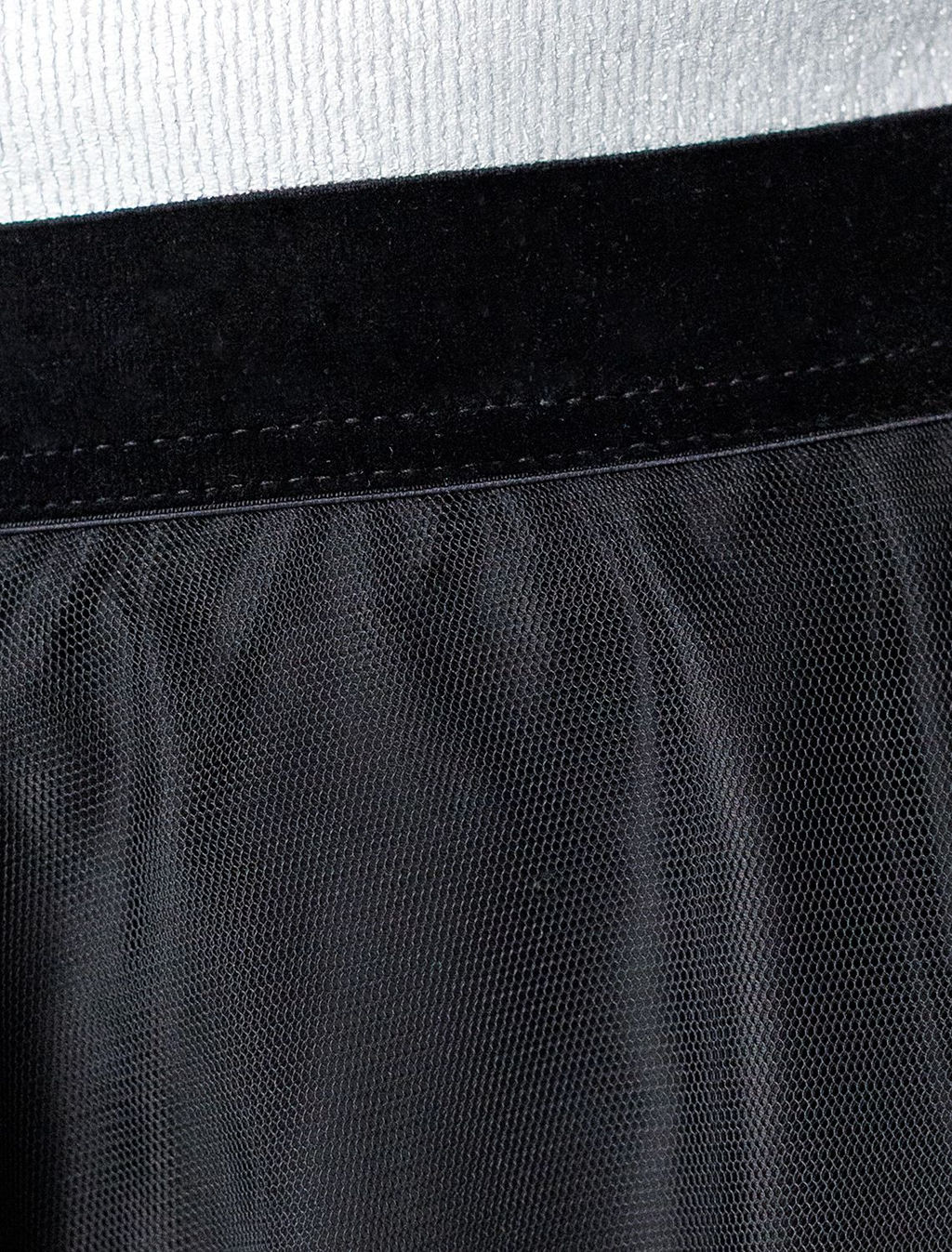 Юбка миди вечерняя на резинке из матового сатина с мягкой сеткой - Vilatte фото 2