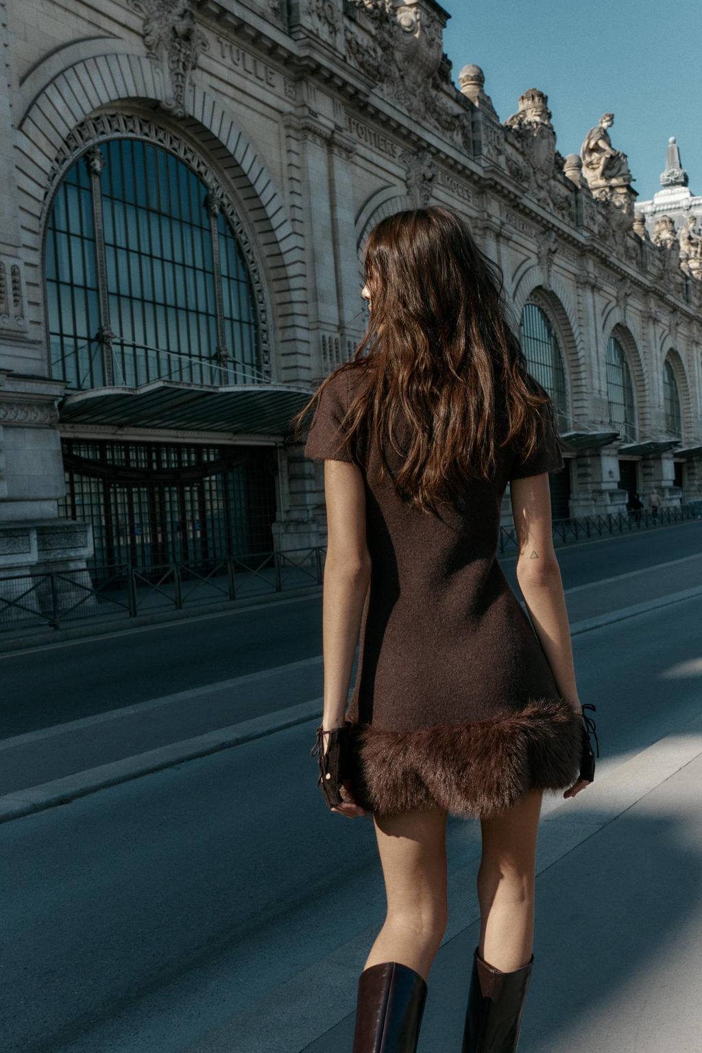 KNIT DRESS WITH FAUX FUR DETAIL - Zara фото 4