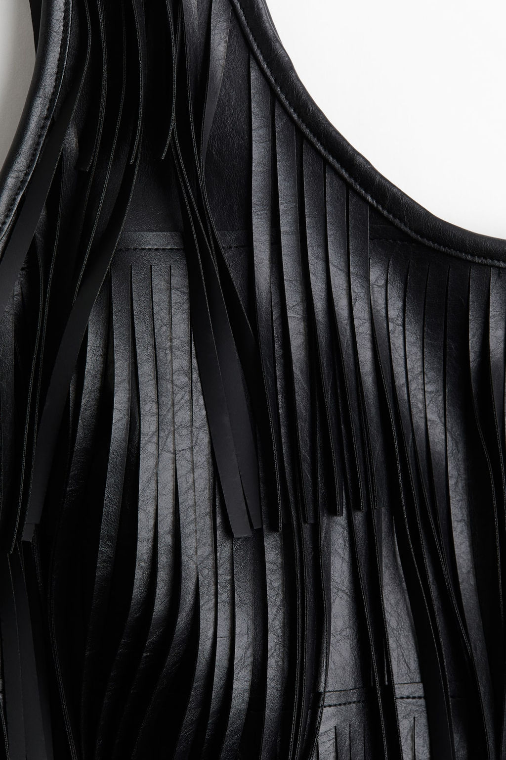 Top de tirantes en tejido revestido con flecos - H&m фото 5