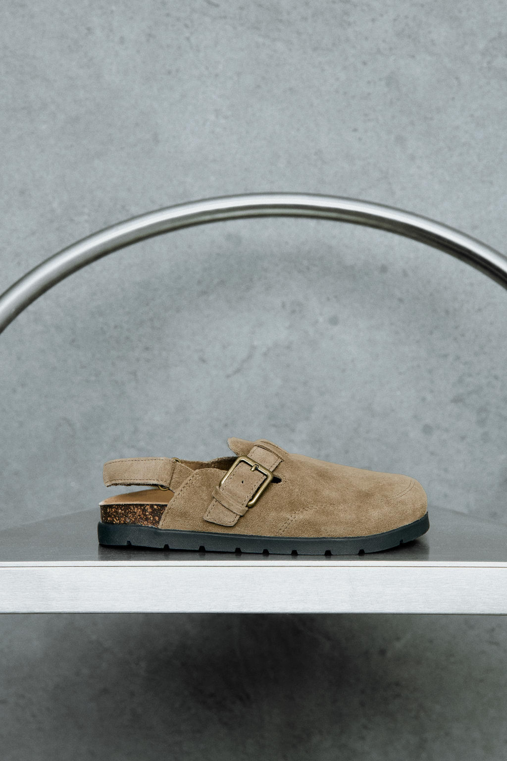 SPLIT SUEDE CLOGS - Zara фото 15