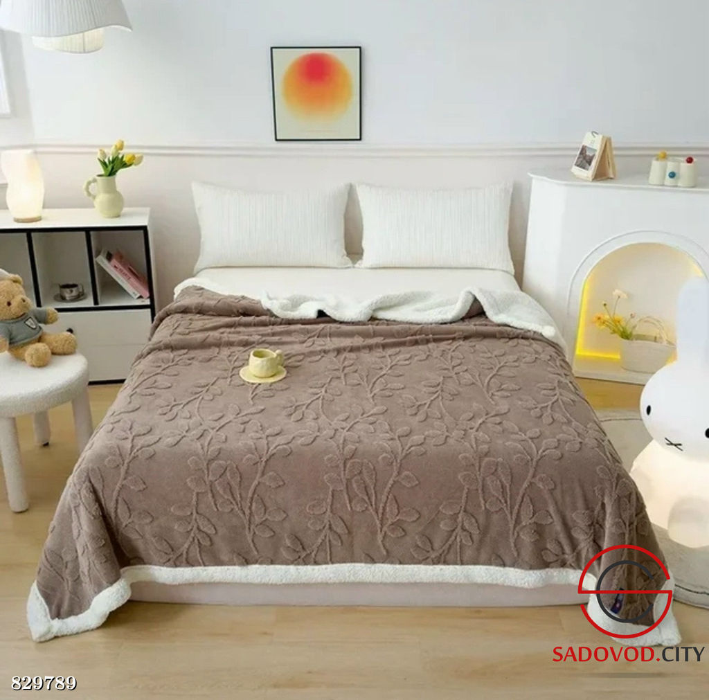 Плед из велсофта в подарочной сумке