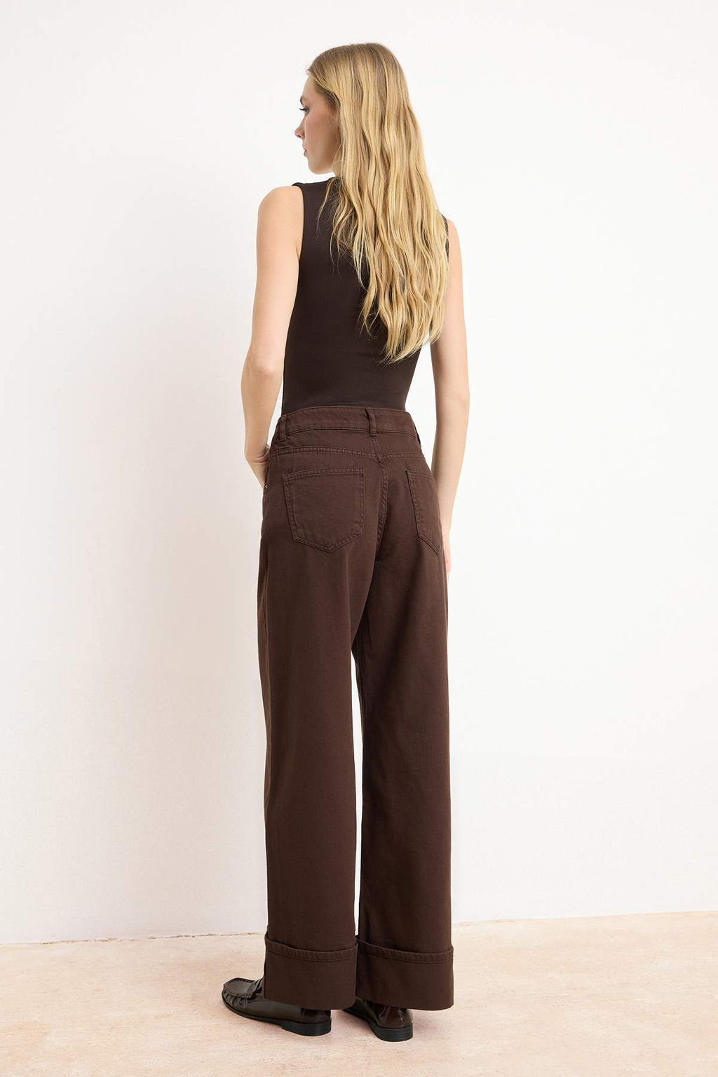 Koyu Mavi Paca Katlamal? Normal Bel Wide Leg Jeans TWOAW26JE00011 - Trendyolmilla фото 17