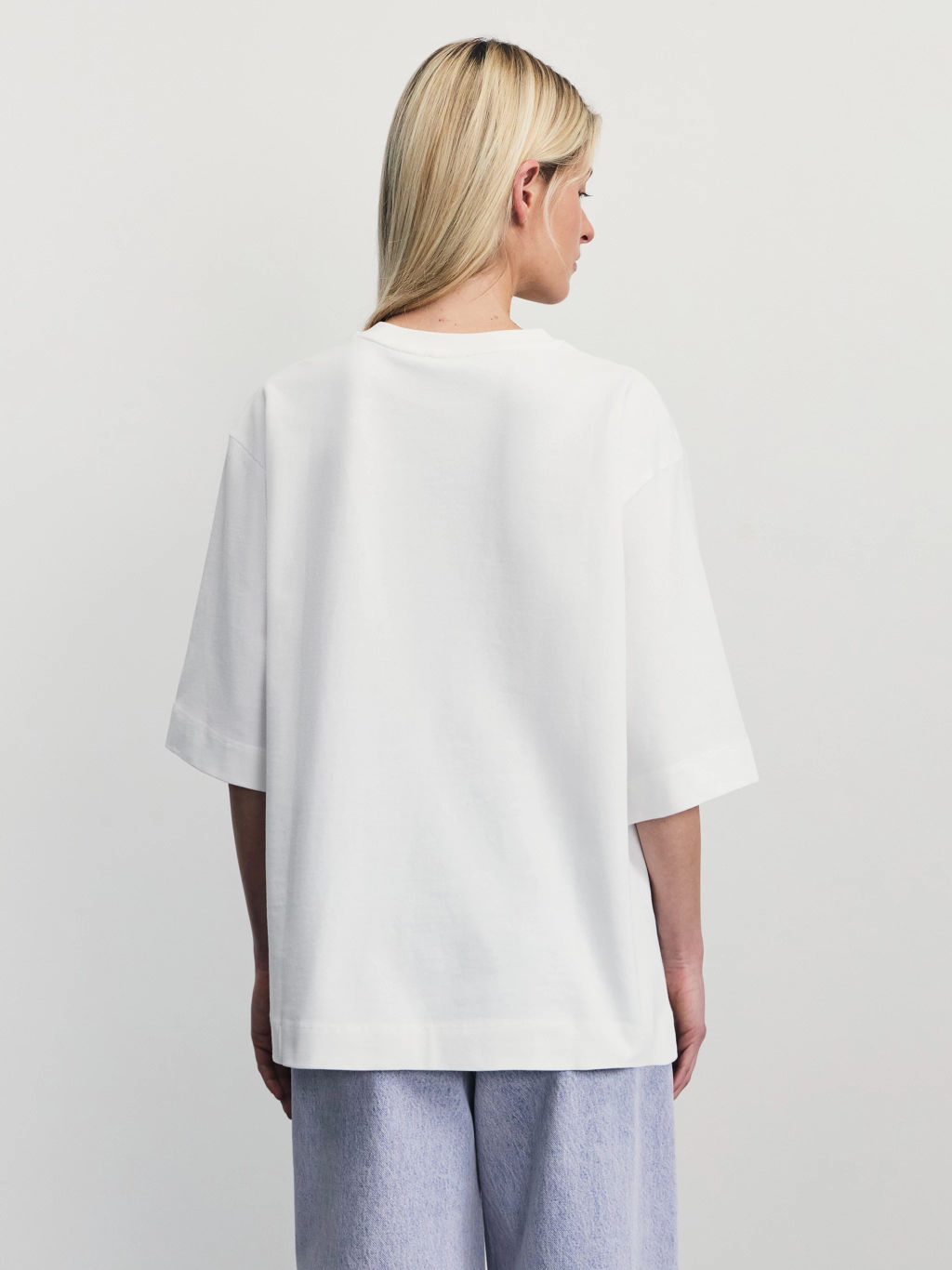Футболка оверсайз из плотного хлопка / Zarina  фото 5