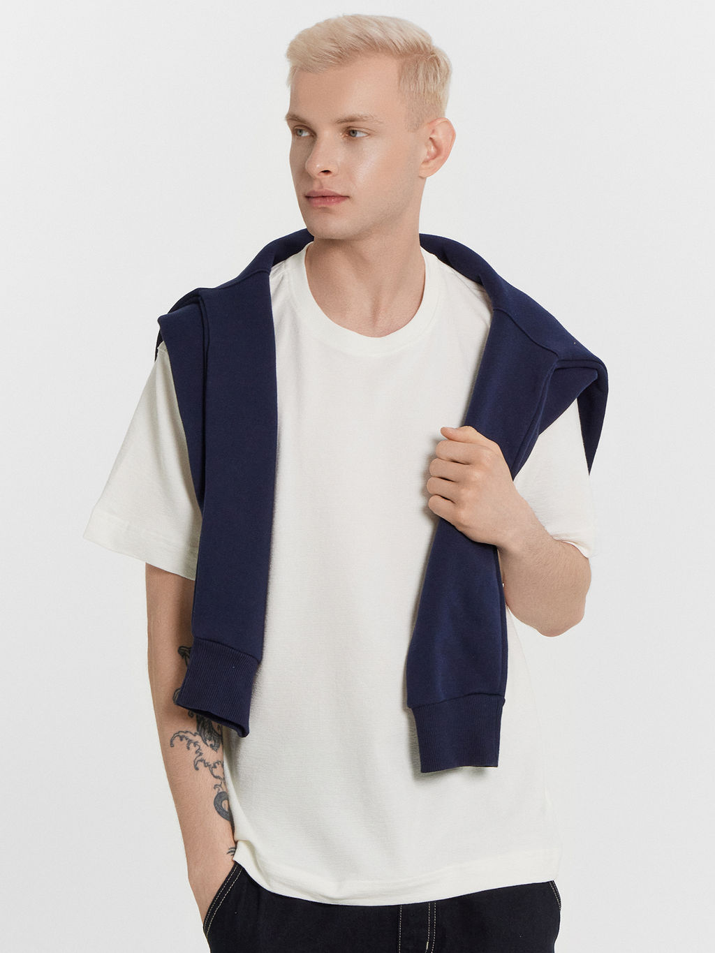 Футболка мужская кремовая оверсайз