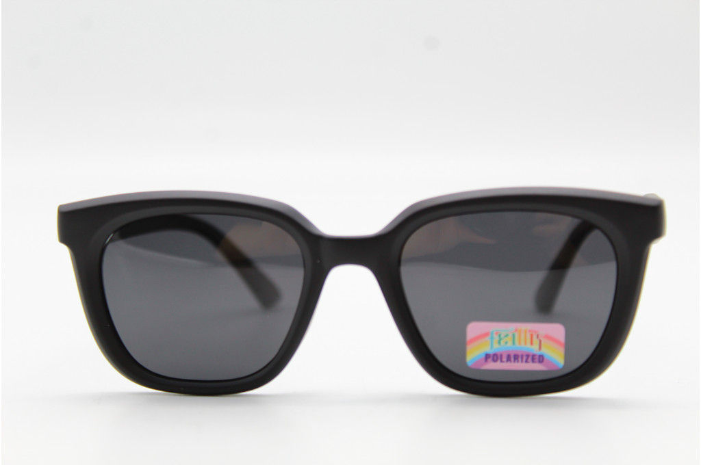 Солнцезащитные очки Feillis Polarized (детские) 66645 46-19-134 черные