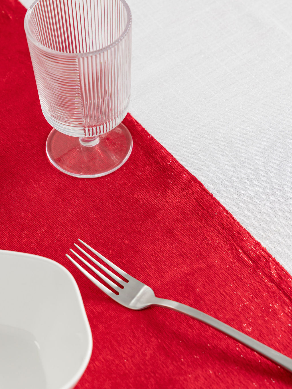 Дорожка настольная, 40х160 см, бархат, красная, Luck gift - Anna lafarg фото 6