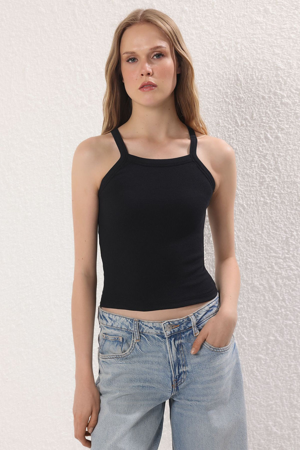 Siyah-Siyah-Beyaz Halter Yaka 3lu Paket Orme Atlet TWOSS25AL00056