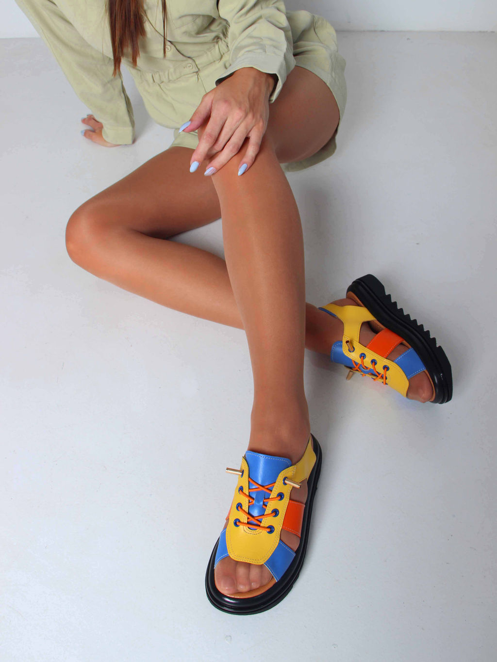 Босоножки 2029.2525bl. Желтый синий оранжевый