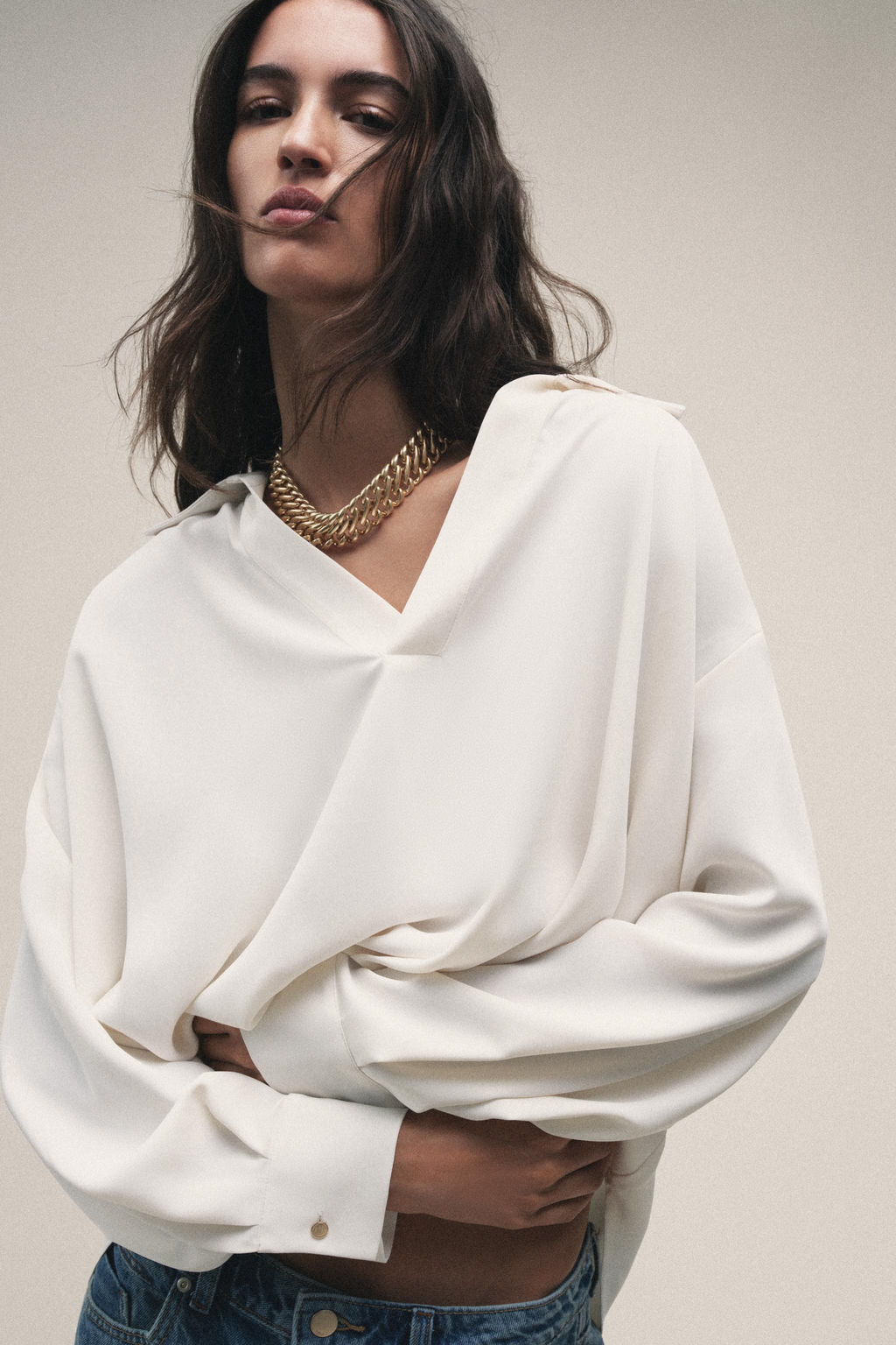 SHIRT WITH ASYMMETRIC HEM AND PLEATS - Zara фото 11