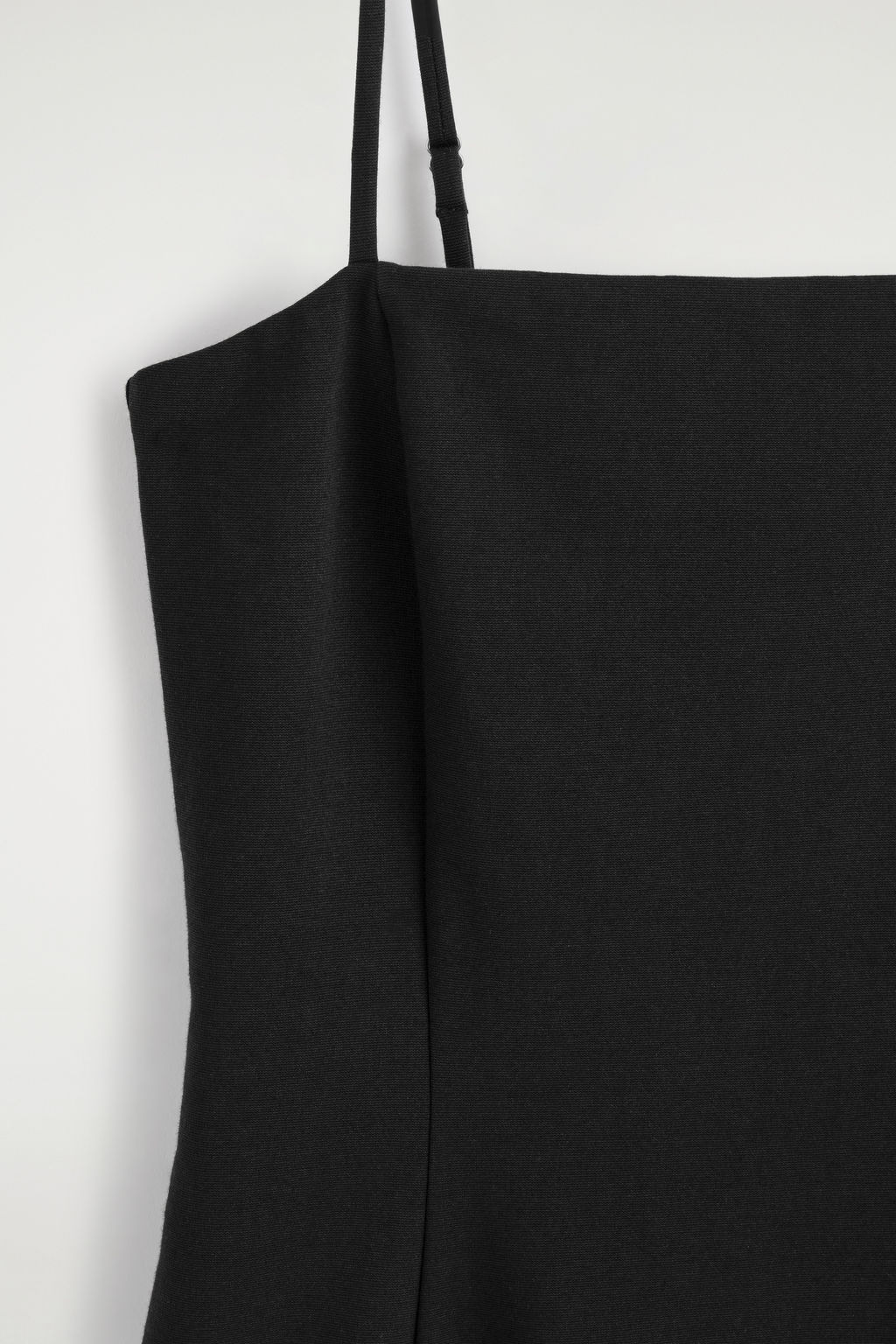 VESTIDO MIDI ESCULPIDO CON CINTURA BAJA - H&m фото 2