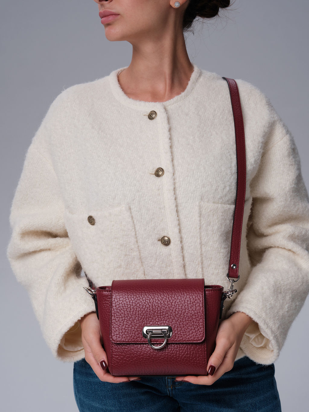 Сумка кожаная кросс-боди Azaro 3520 вишневый/соло