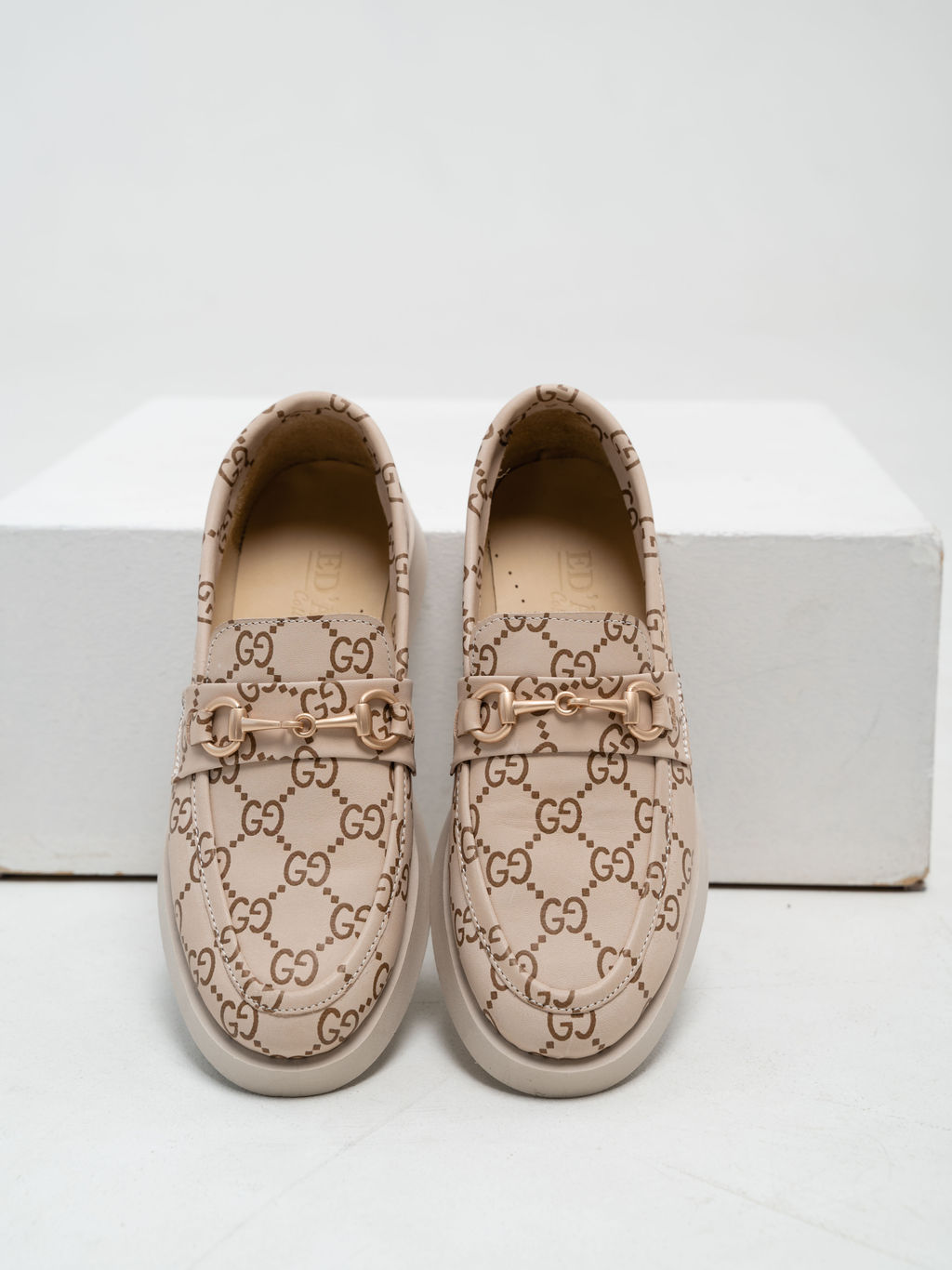 Лоферы туфли 172.1841be.Бежевый гуччи