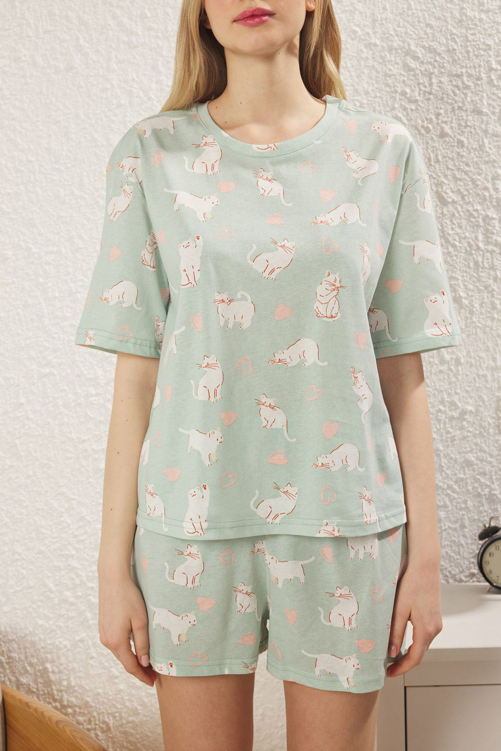 Trendyolmilla Yesil %100 Pamuklu Kedili ve Kalpli Sortlu Orme Pijama Tak?m? THMSS25PT00240  фото 3