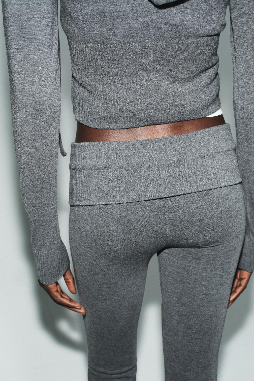 SEAMLESS FLARE TROUSERS - Zara фото 13