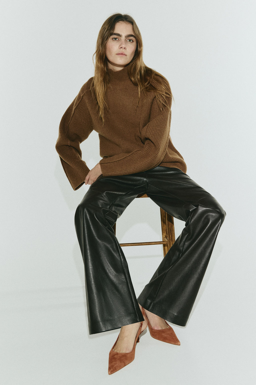 Salones destalonados de ante con puntera fina - H&m фото 4
