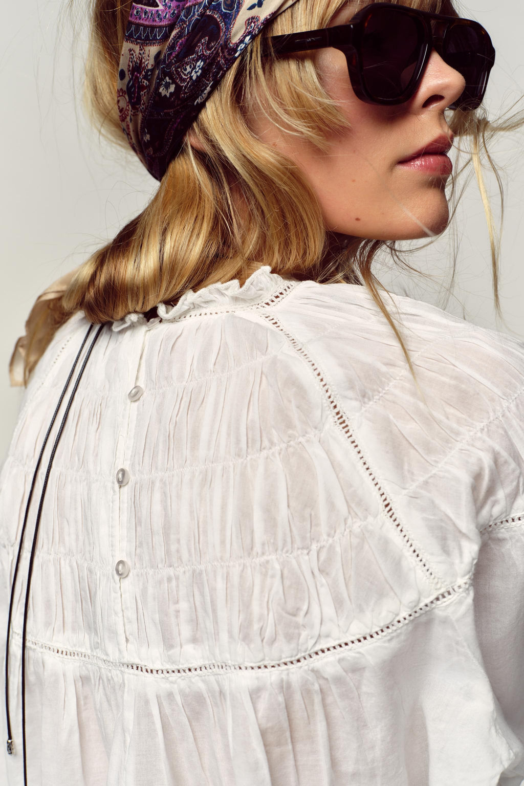 SMOCKED ROMANTIC SHIRT - Zara фото 6