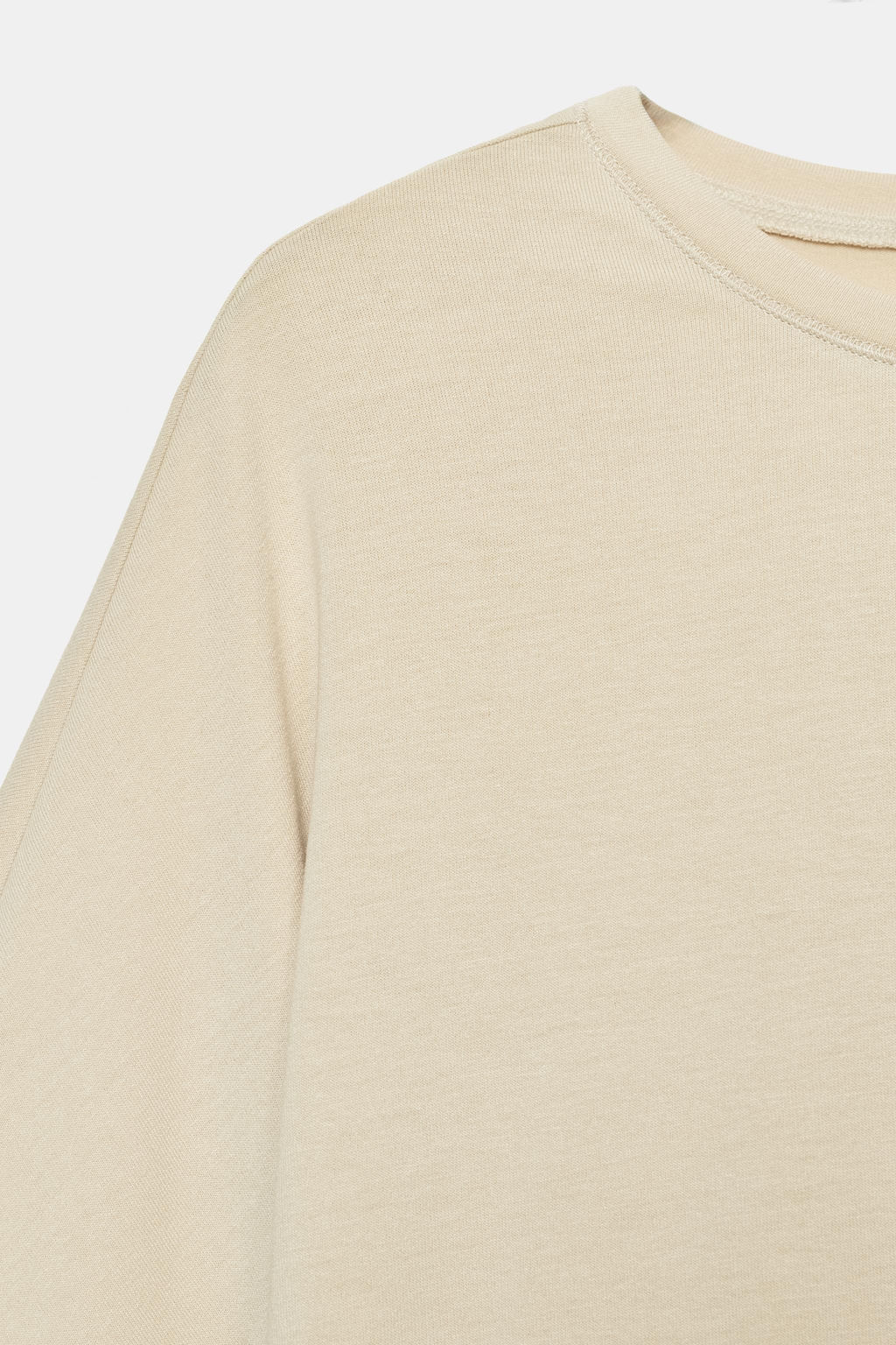 CAMISETA OVERSIZE FLUIDA / Arena