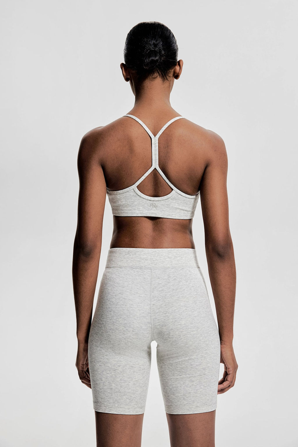 Sujetador de deporte en DryMove Light Support - H&m фото 4