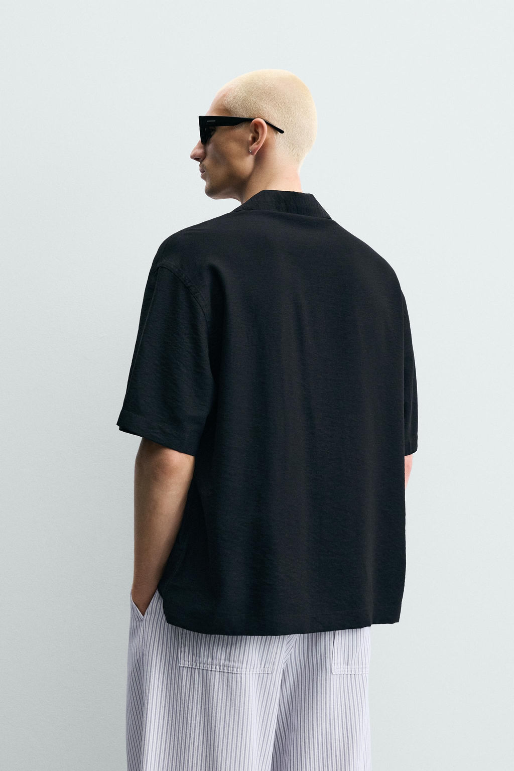 CAMISA REGULAR FIT FLUIDA / Negro - Zara фото 3