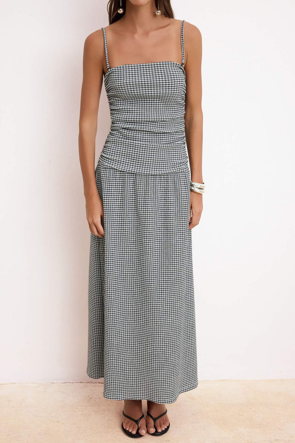 Siyah Ekose A-Kesim/Can Form Straplez Kolsuz Buzgulu Maxi Dokulu Orme Elbise TWOSS26EL00213