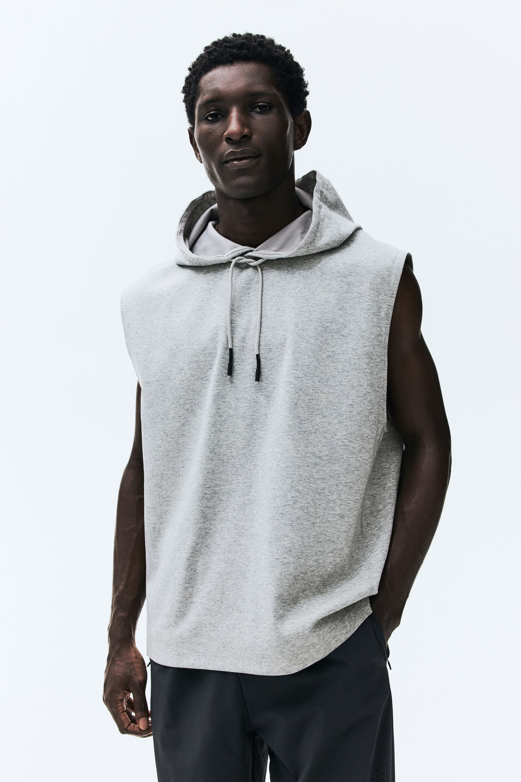 Sudadera sport sin mangas con DryMove Regular Fit - H&m фото 8