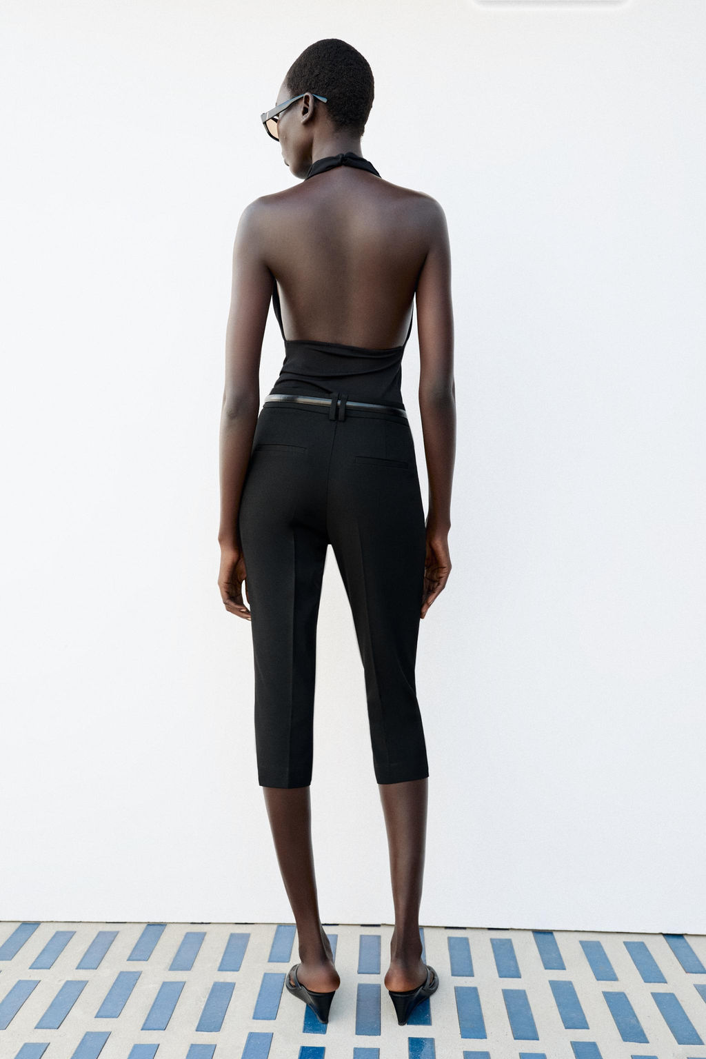 PANTAL?N CAPRI CINTUR?N / Negro - Zara фото 4