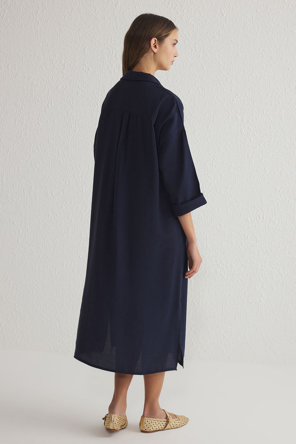 TRENDYOLMILLA Kahverengi Modal Genis Kesim Midi Dokuma Gomlek Elbise TWOSS25EL00001  фото 5