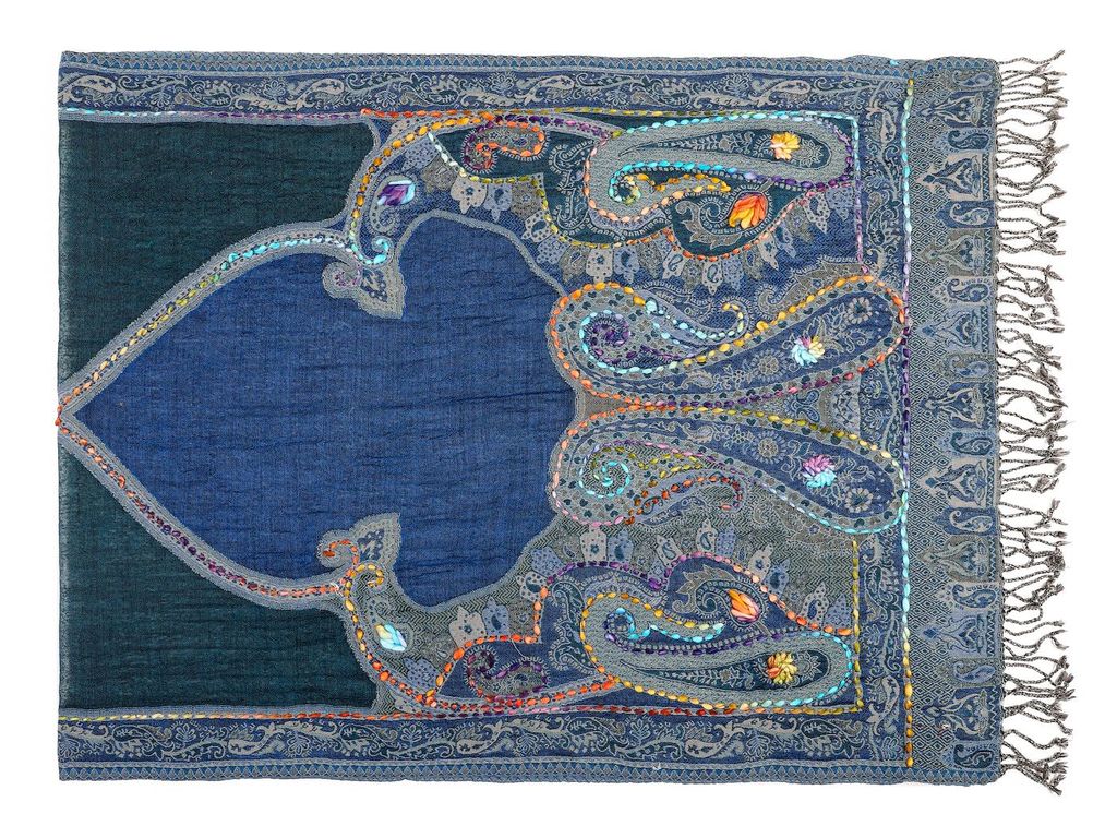 Палантин с вышивкой (шерсть 100%) № Тк903/77 - Ганг фото 2