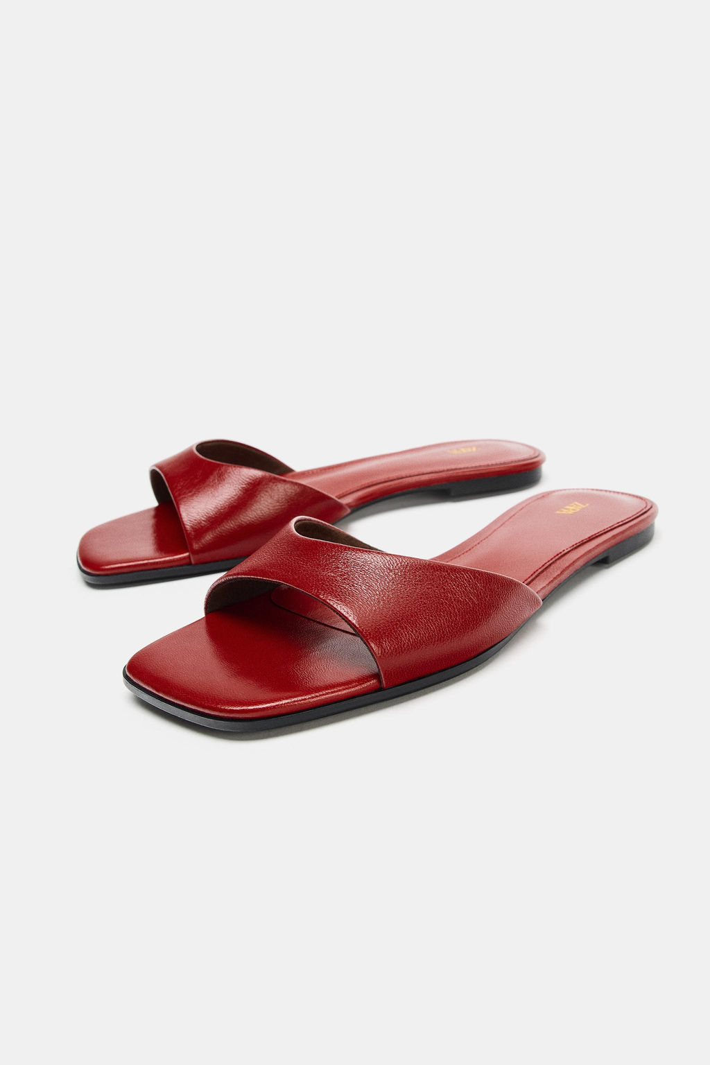 SANDALIA PLANA PIEL / Rojo - Zara фото 4
