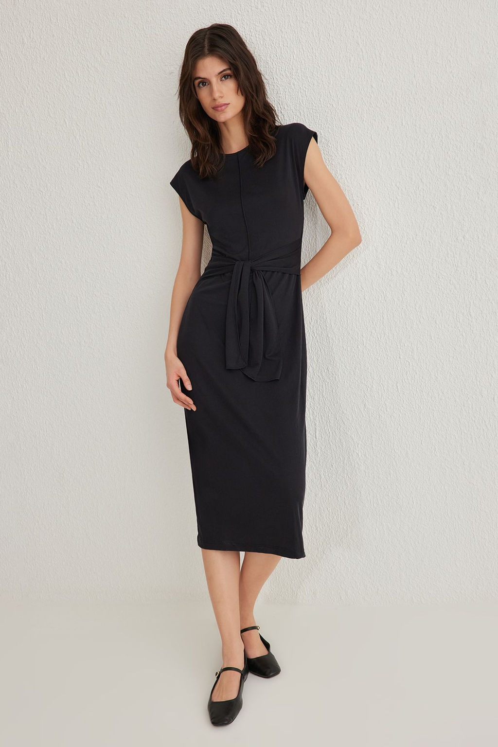 Siyah Duz Kusakl? Midi Yumusak Dokulu Modal Pike Orme Elbise TWOSS25EL00072 - Trendyolmilla фото 2