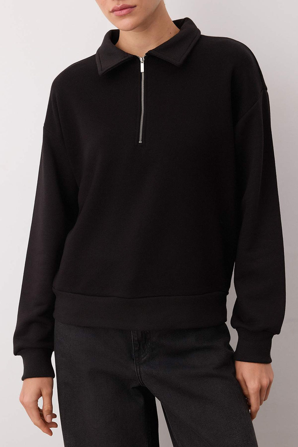 Siyah Regular/Normal Kal?p Fermuar Detayl? Kal?n Orme Sweatshirt TWOAW26SW00108 - Trendyolmilla фото 3