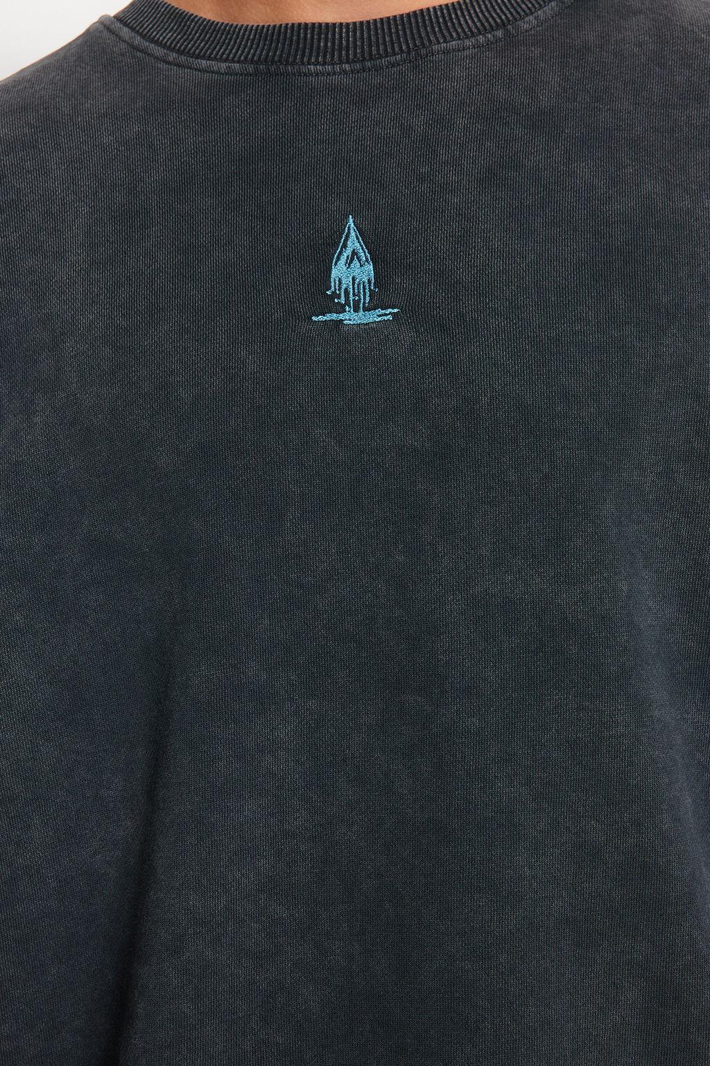 TRENDYOL MAN Antrasit Oversize/Genis Kesim %100 Pamuk Soluk Efektli Mistik Temal? Sweatshirt TMNAW24SW00189 - Trendyolmilla фото 6