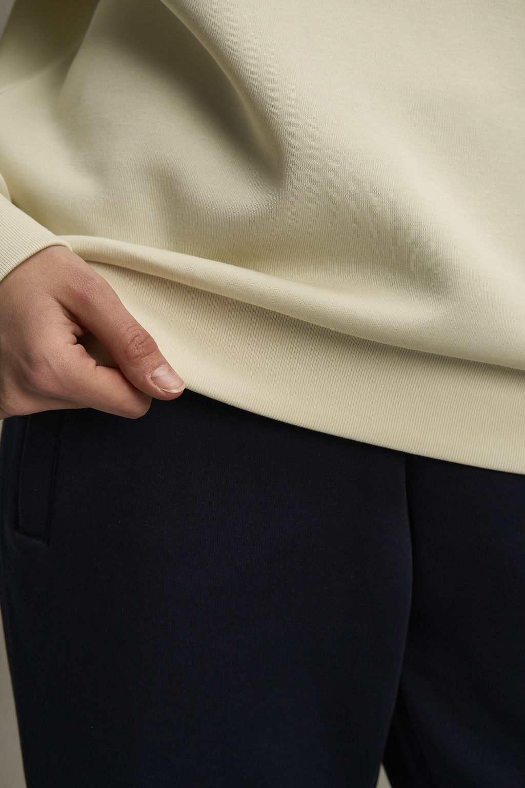 Свитшот Бледно-желтый