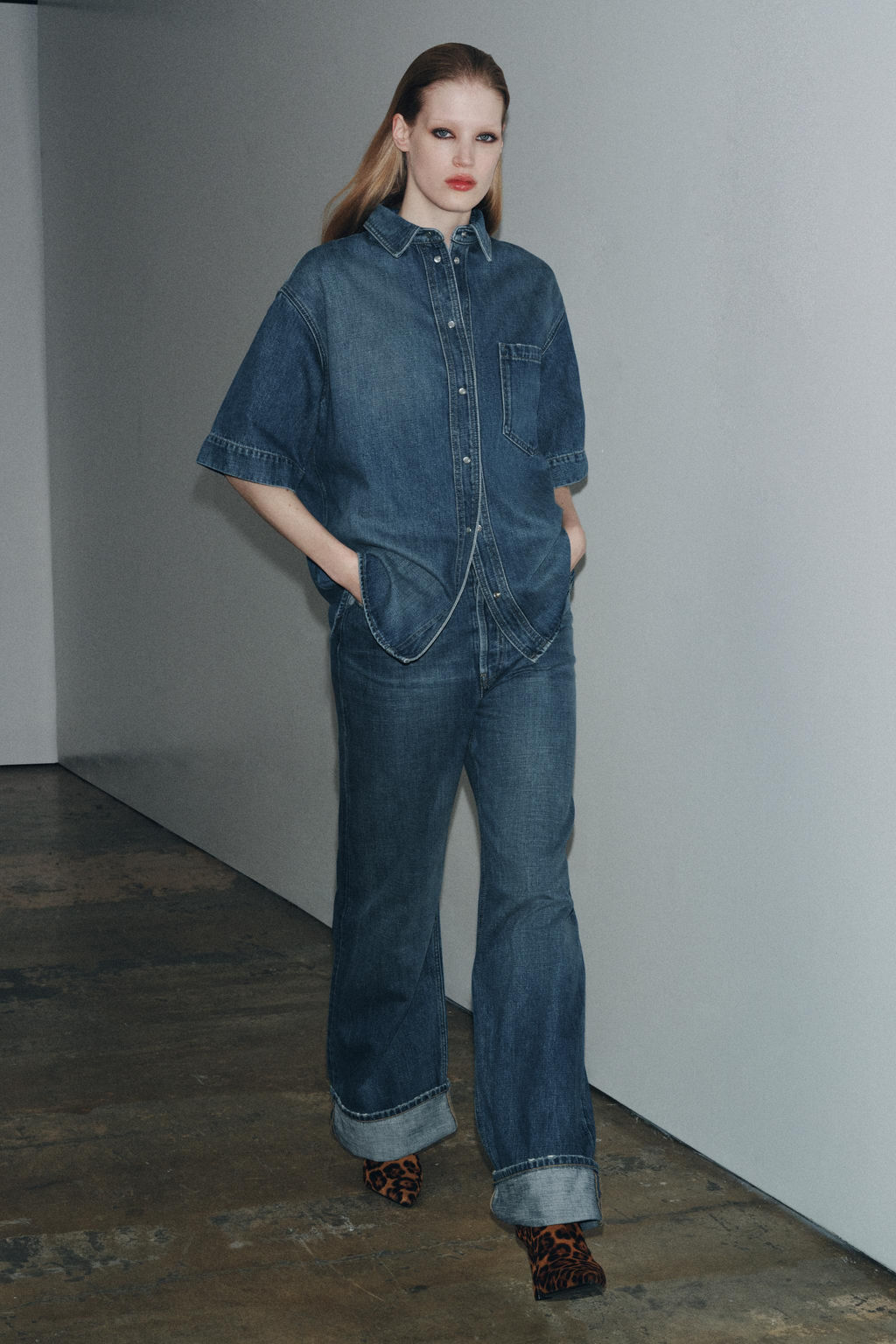 ZW COLLECTION SHORT SLEEVE DENIM SHIRT