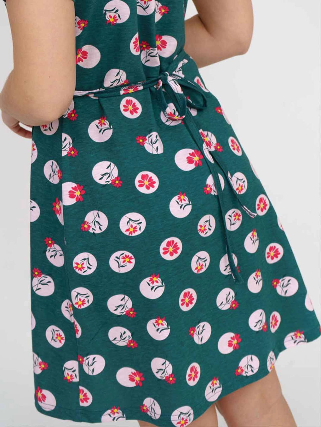 Халат женский, цвет зеленый красный