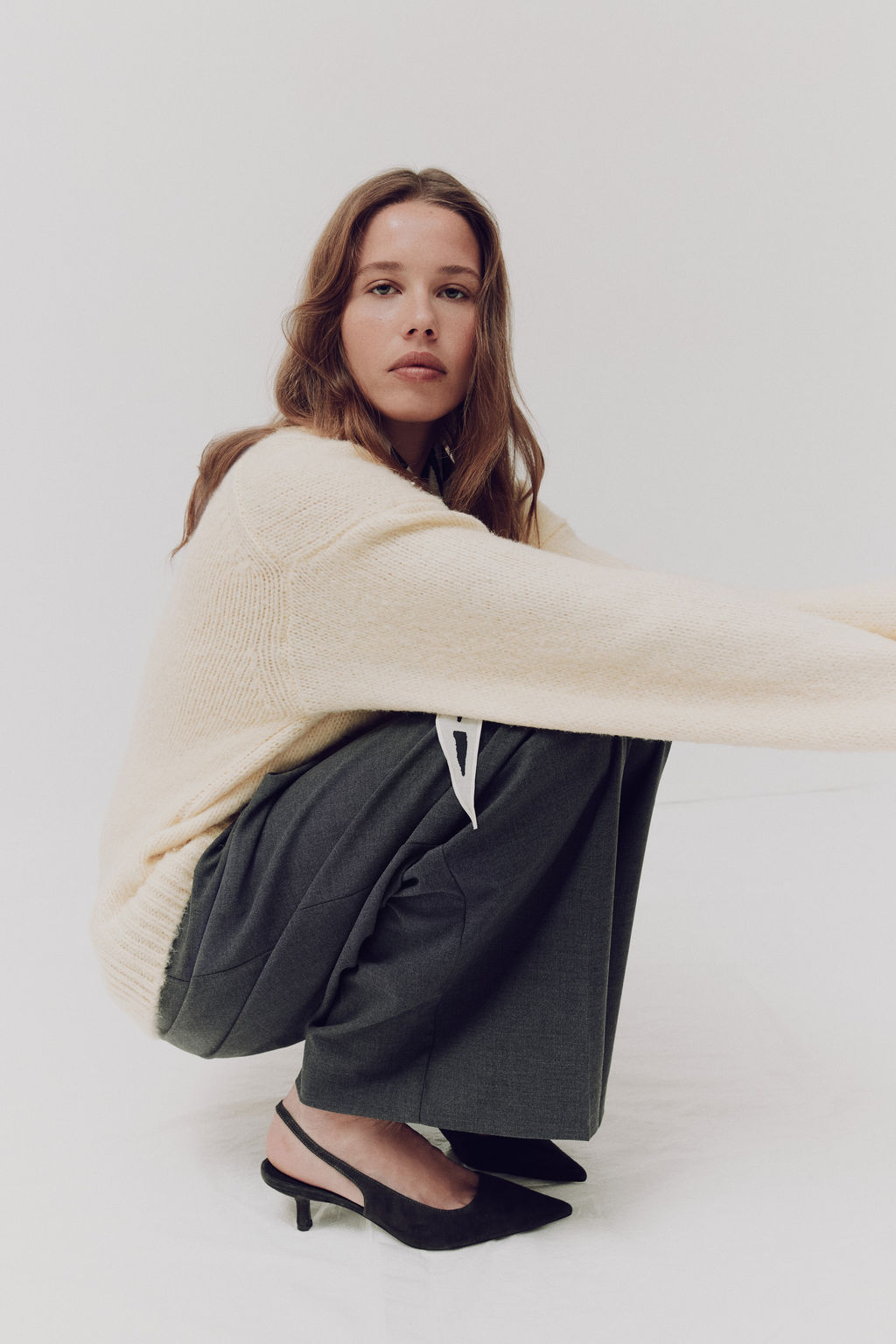 Salones destalonados de ante con puntera fina - H&m фото 3