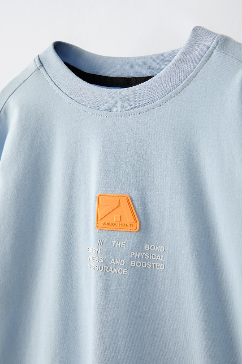 T-SHIRT WITH TAG APPLIQUE - Zara фото 3