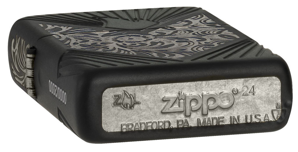 ЗажигалкаZIPPO Armor® Коллекционная с черным матовым покрытием | Collectible of the Year 46025