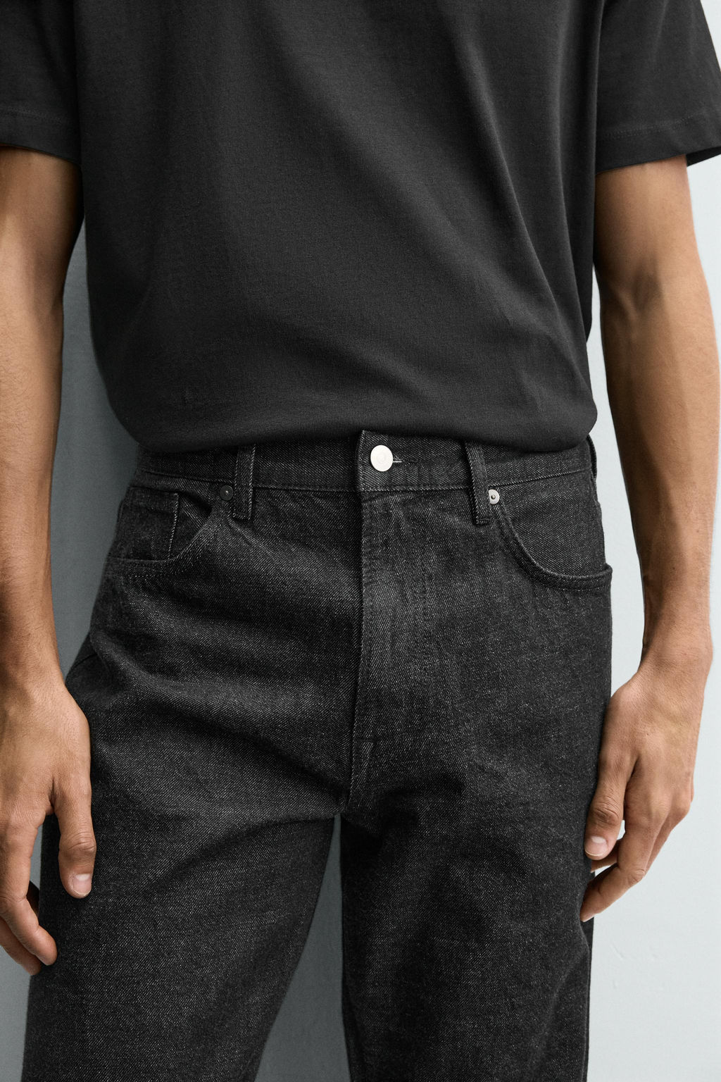 SLIM FIT JEANS