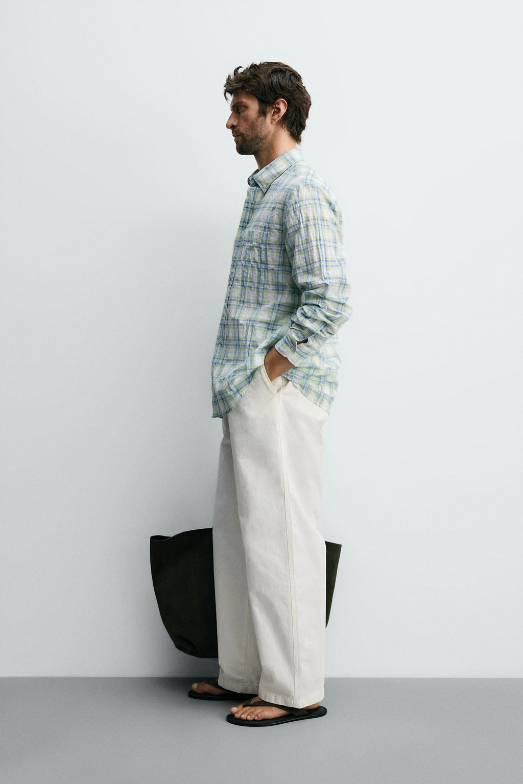 BERMUDA RELAXED FIT LINO - VISCOSA / Negro - Zara фото 14