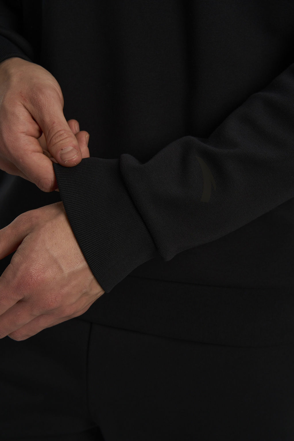 Свитшот утепленный Черный