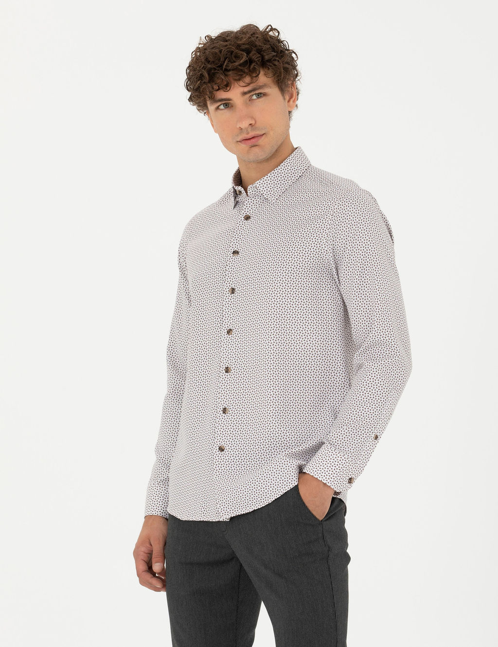 Рубашка Slim Fit коричневая с длинным рукавом